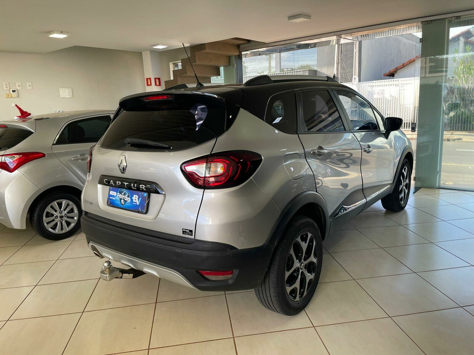 Imagem do veículo  RENAULT CAPTUR LIFE 1.6